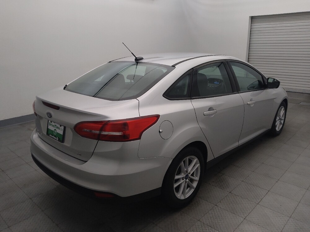 2018 Ford Focus in Houston, TX 77074 - 18127318 9