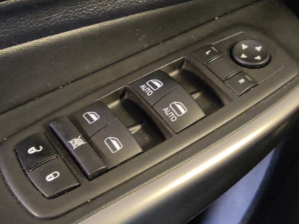 2022 Jeep Cherokee in San Antonio, TX 78238 - 18127319 27