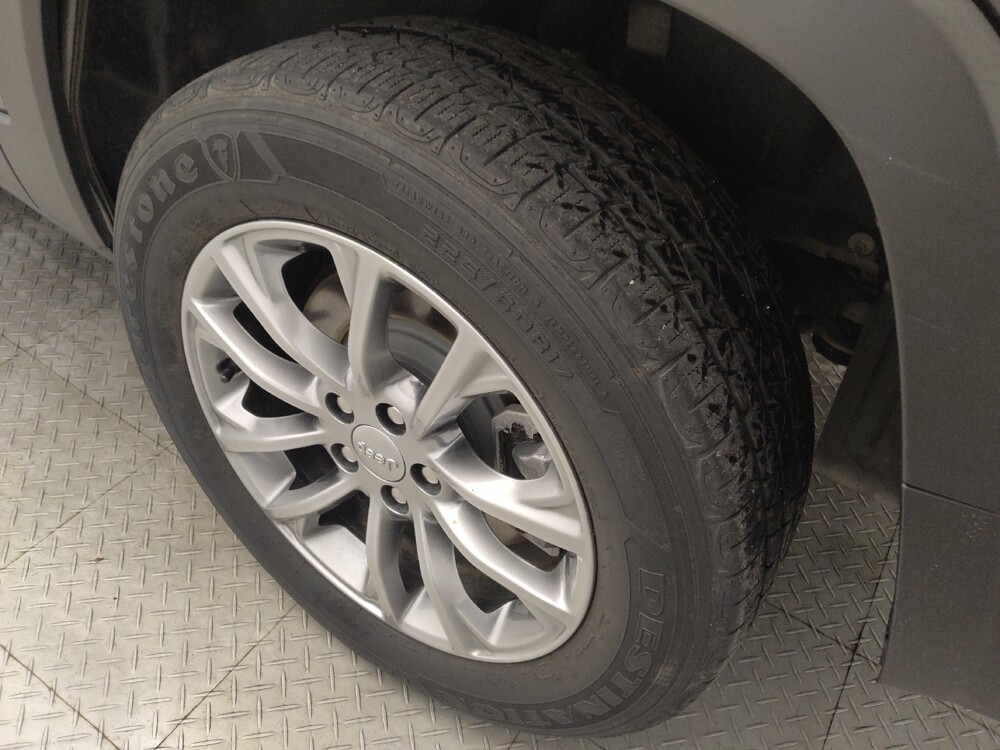 2022 Jeep Cherokee in San Antonio, TX 78238 - 18127319 31