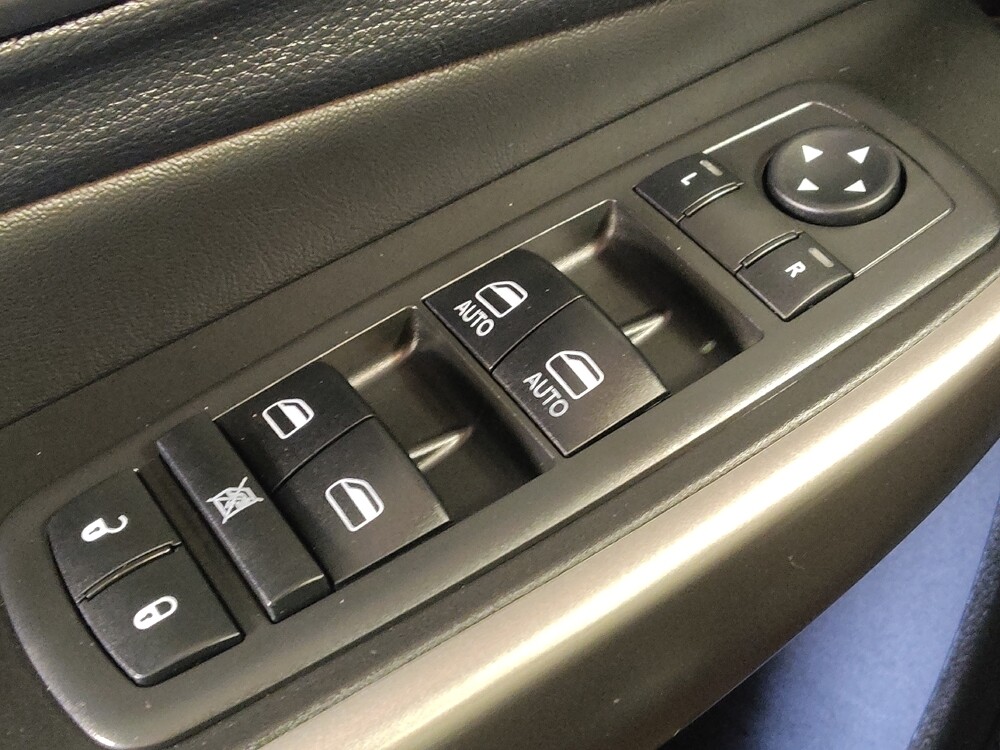 2019 Jeep Cherokee in Temple, TX 76502 - 18127322 27