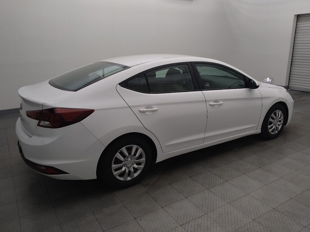 2020 Hyundai Elantra in Baton Rouge, LA 70816 - 18127326 10