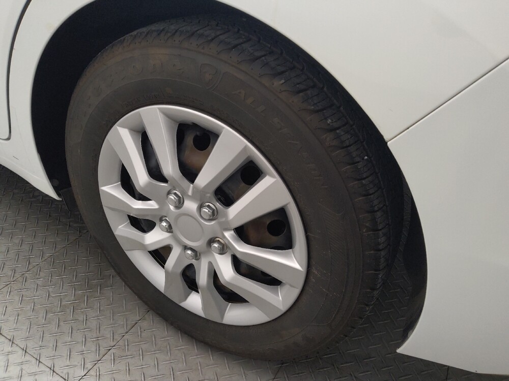 2020 Hyundai Elantra in Baton Rouge, LA 70816 - 18127326 31