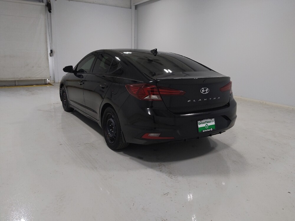 2020 Hyundai Elantra in Cincinnati, OH 45255 - 18127330 5