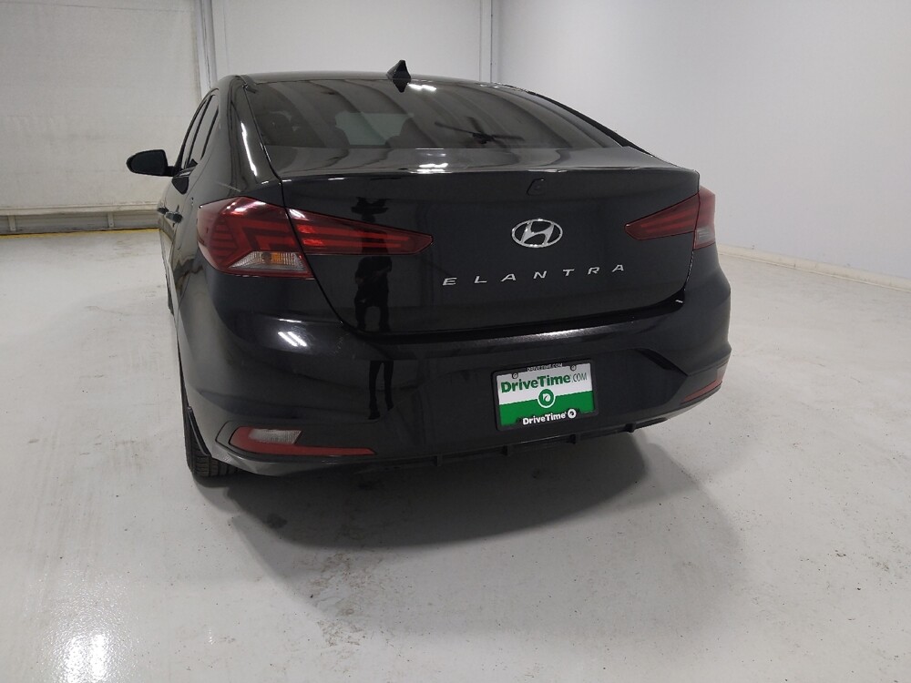 2020 Hyundai Elantra in Cincinnati, OH 45255 - 18127330 6