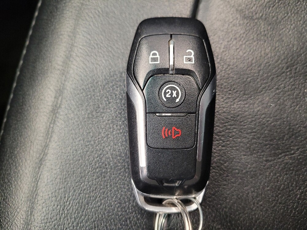 2016 Ford Explorer in Miamisburg, OH 45342 - 18127333 32