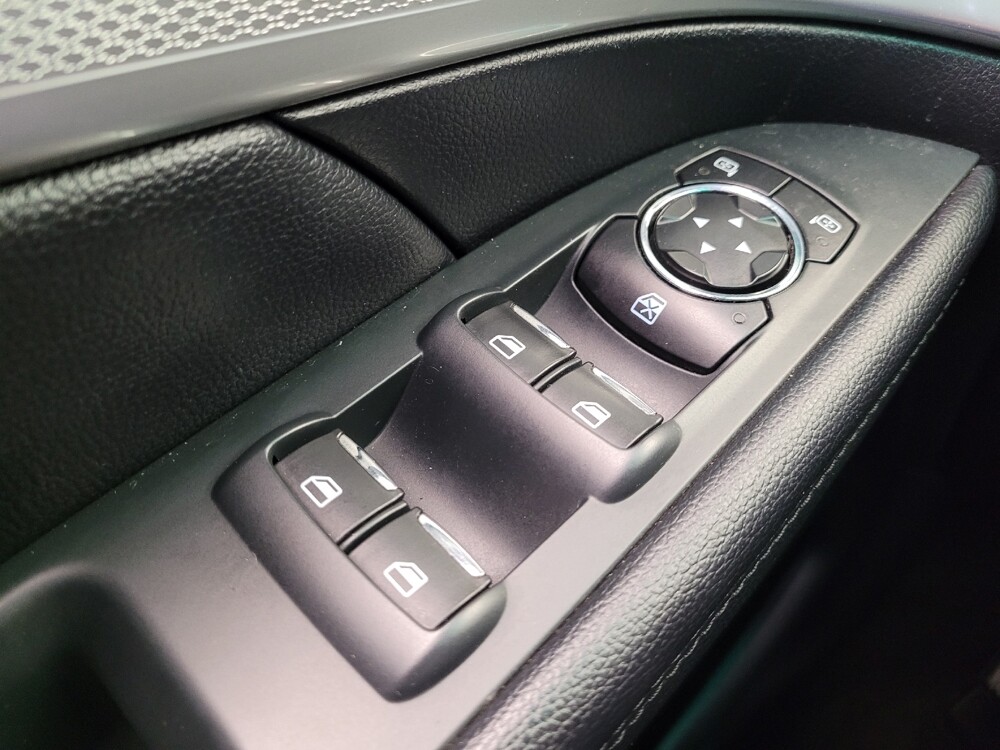 2016 Ford Explorer in Miamisburg, OH 45342 - 18127333 27