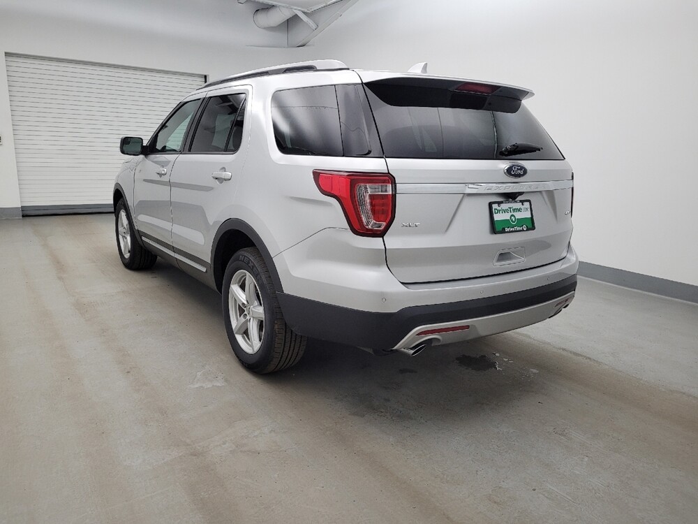 2016 Ford Explorer in Miamisburg, OH 45342 - 18127333 5