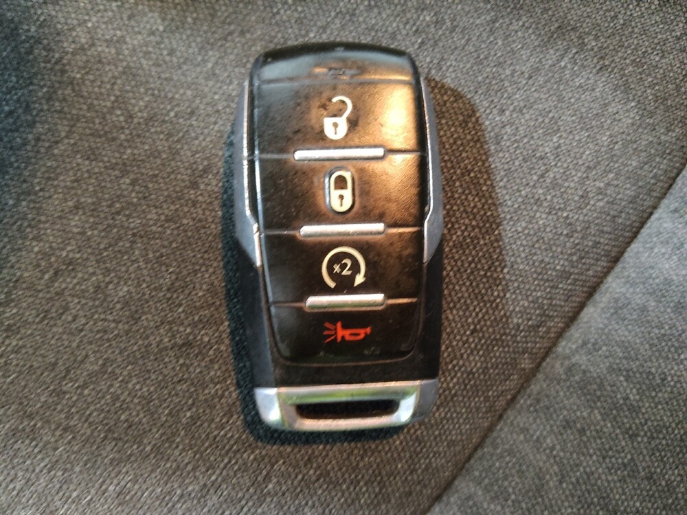 2020 RAM 1500 in Cincinnati, OH 45255 - 18127335 32