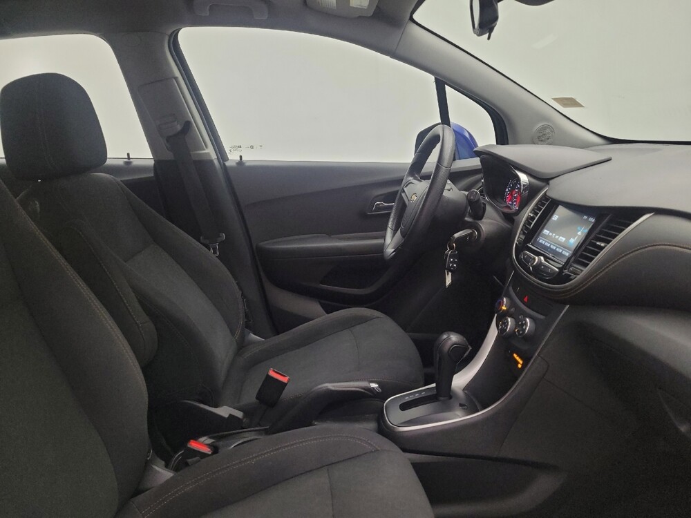 2017 Chevrolet Trax in Miamisburg, OH 45342 - 18127336 21