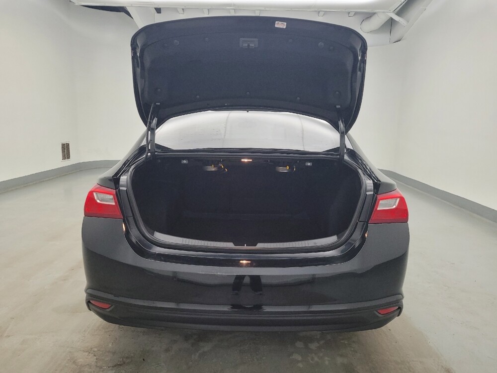 2019 Chevrolet Malibu in Miamisburg, OH 45342 - 18127340 29