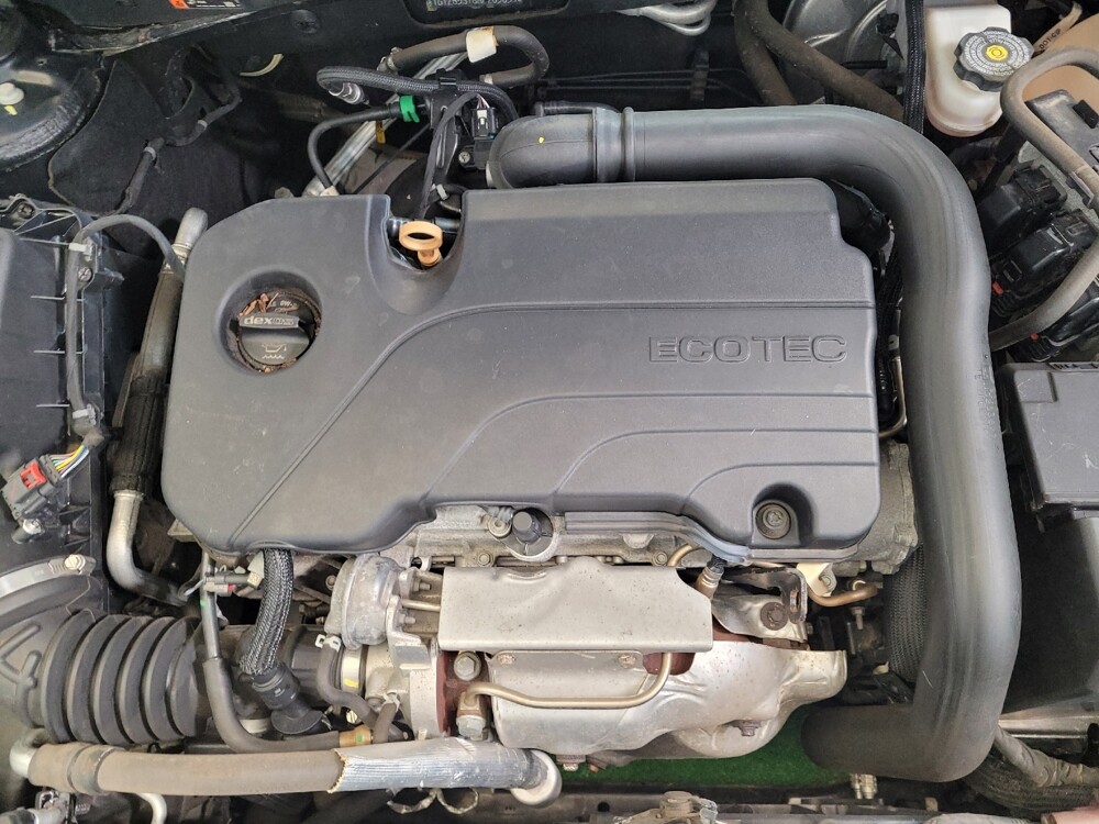 2019 Chevrolet Malibu in Miamisburg, OH 45342 - 18127340 30