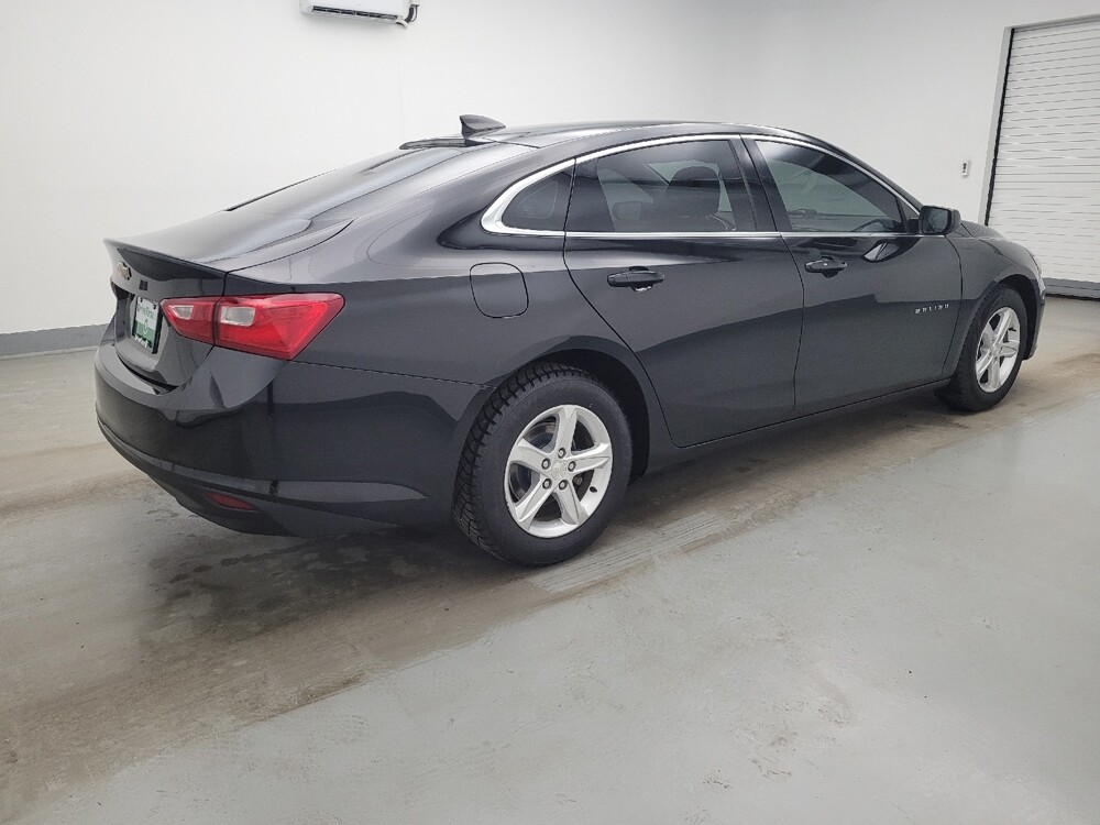 2019 Chevrolet Malibu in Miamisburg, OH 45342 - 18127340 10