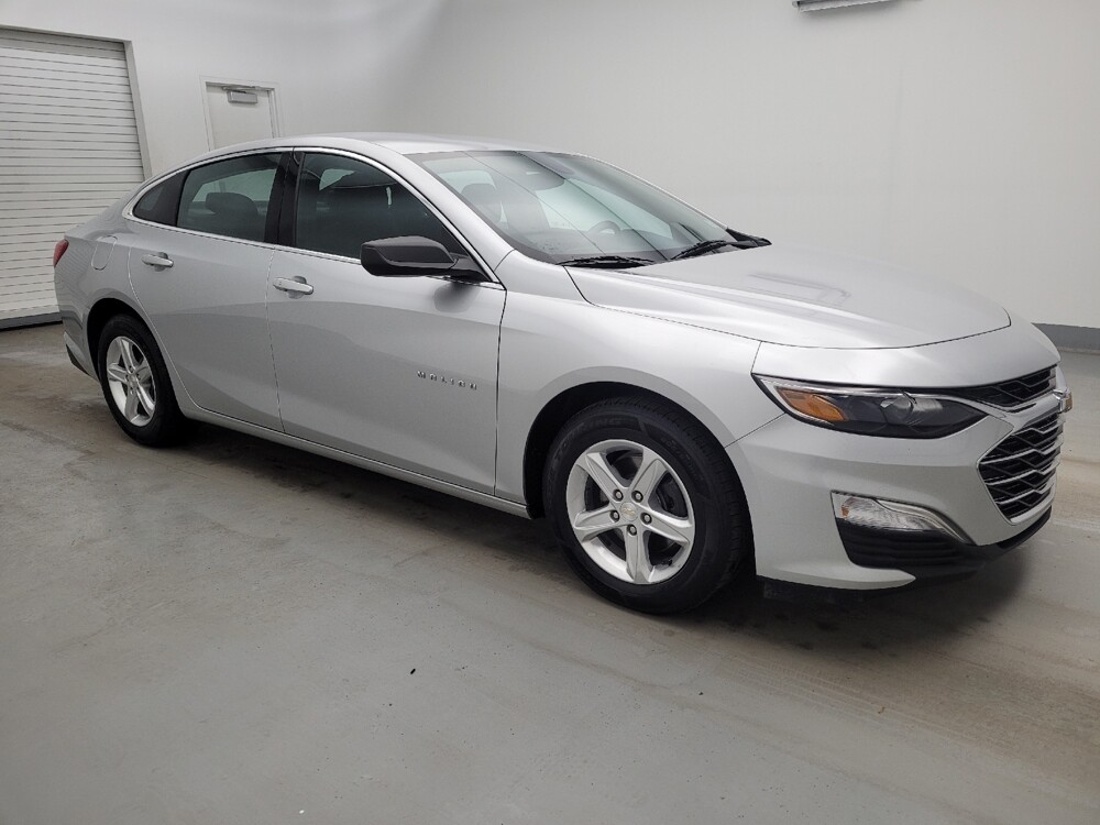 2020 Chevrolet Malibu in Columbus, OH 43228 - 18127342 11