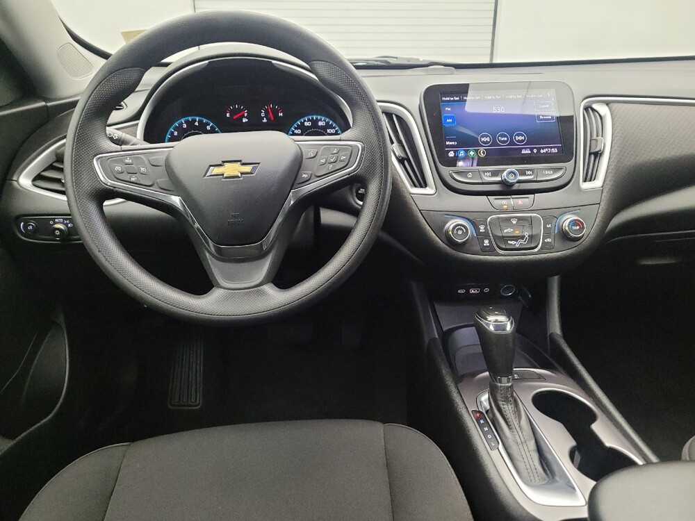 2020 Chevrolet Malibu in Columbus, OH 43228 - 18127342 22