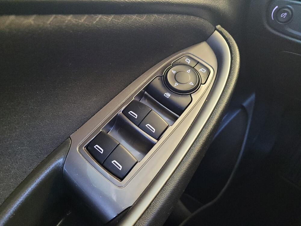 2020 Chevrolet Malibu in Columbus, OH 43228 - 18127342 27