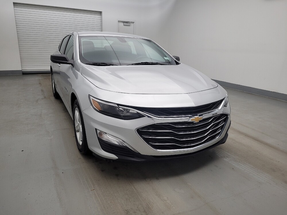 2020 Chevrolet Malibu in Columbus, OH 43228 - 18127342 14