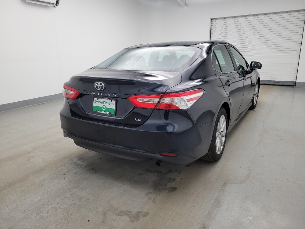 2018 Toyota Camry in Miamisburg, OH 45342 - 18127343 9
