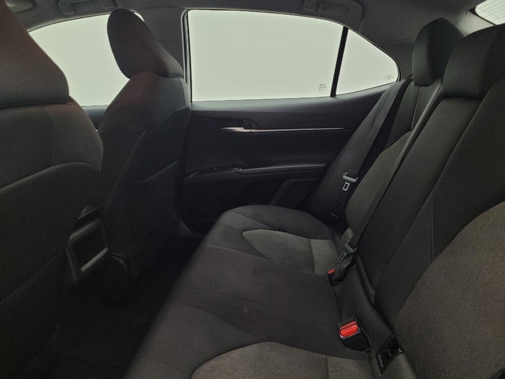 2018 Toyota Camry in Miamisburg, OH 45342 - 18127343 18