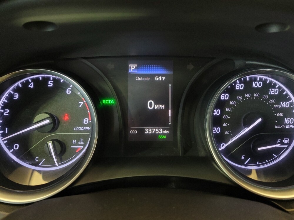 2018 Toyota Camry in Miamisburg, OH 45342 - 18127343 23