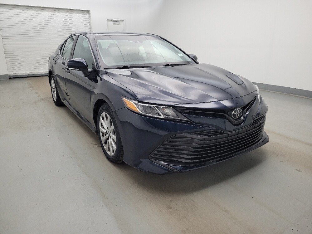 2018 Toyota Camry in Miamisburg, OH 45342 - 18127343 13