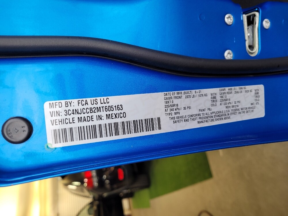 2021 Jeep Compass in Miamisburg, OH 45342 - 18127344 33