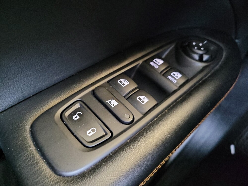 2021 Jeep Compass in Miamisburg, OH 45342 - 18127344 27