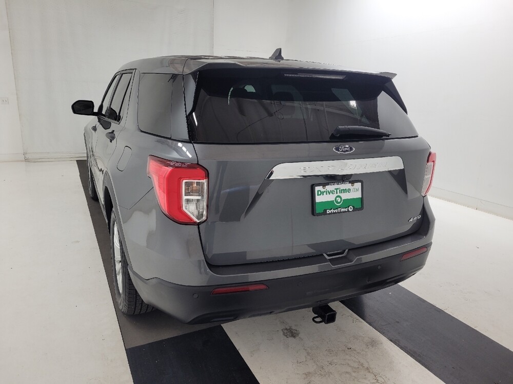 2021 Ford Explorer in St. Louis, MO 63125 - 18127357 6