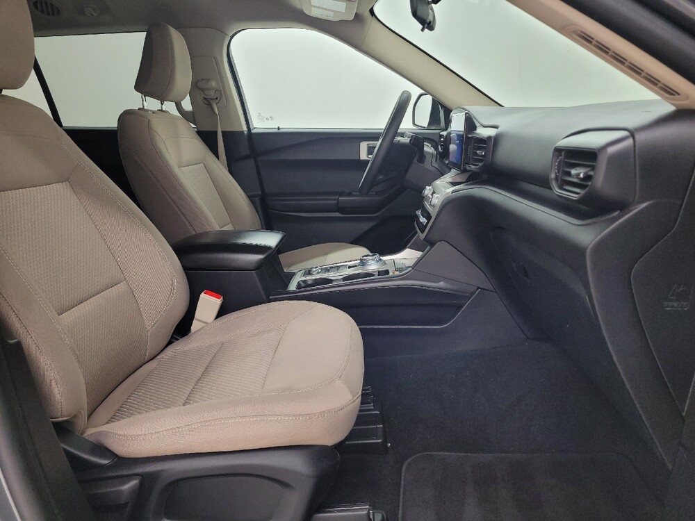2021 Ford Explorer in St. Louis, MO 63125 - 18127357 21