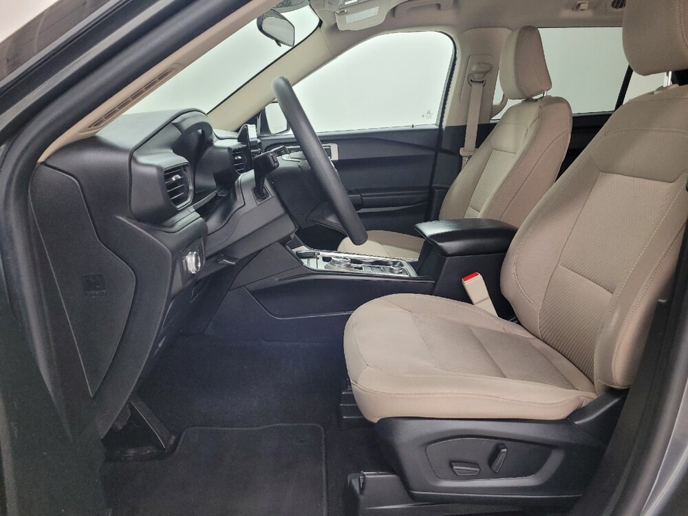 2021 Ford Explorer in St. Louis, MO 63125 - 18127357 17