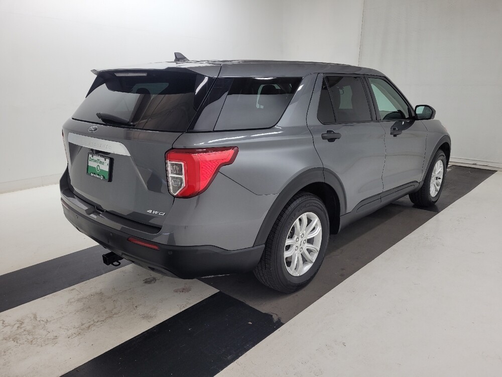 2021 Ford Explorer in St. Louis, MO 63125 - 18127357 9