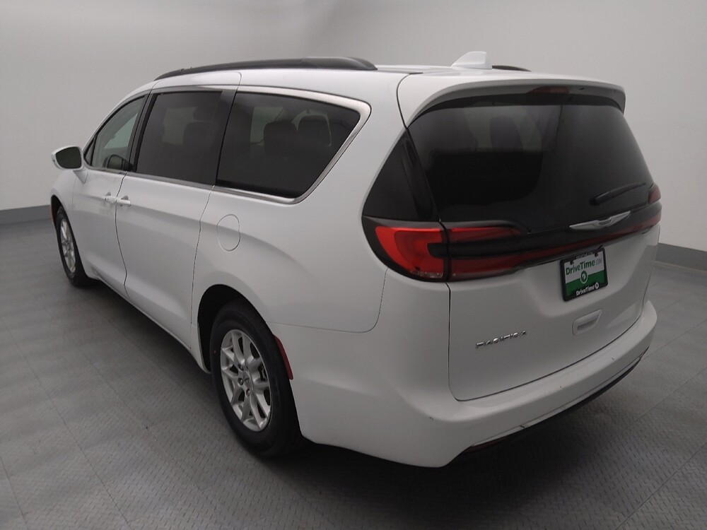 2022 Chrysler Pacifica in St. Louis, MO 63136 - 18127358 5