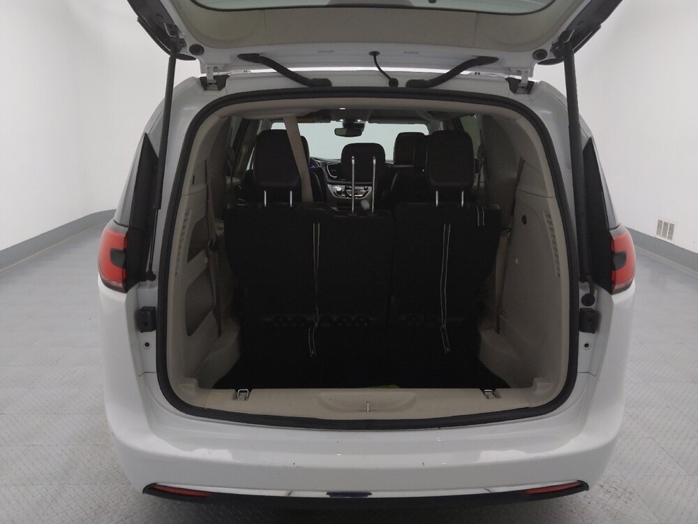 2022 Chrysler Pacifica in St. Louis, MO 63136 - 18127358 29