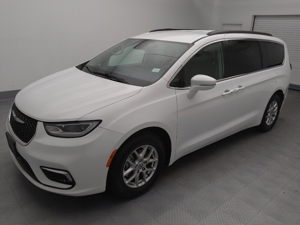 2022 Chrysler Pacifica in St. Louis, MO 63136 - 18127358 2