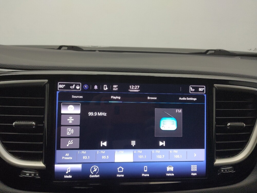 2022 Chrysler Pacifica in St. Louis, MO 63136 - 18127358 25