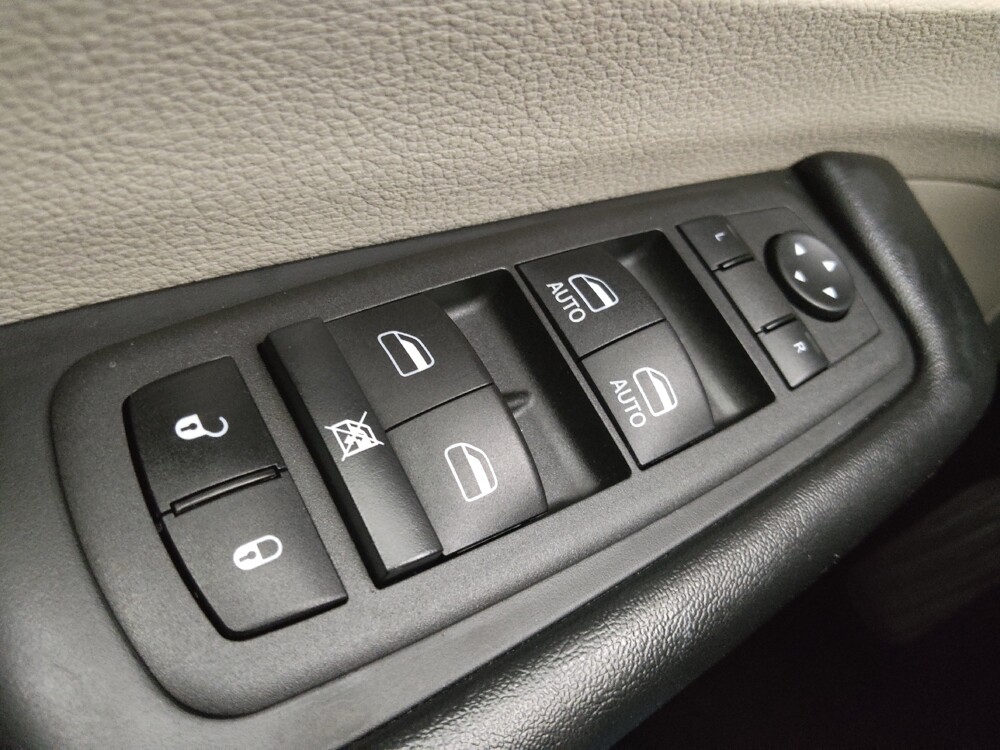 2022 Chrysler Pacifica in St. Louis, MO 63136 - 18127358 27