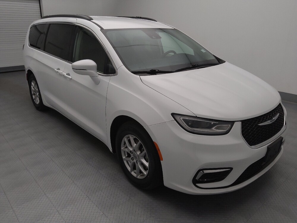 2022 Chrysler Pacifica in St. Louis, MO 63136 - 18127358 13
