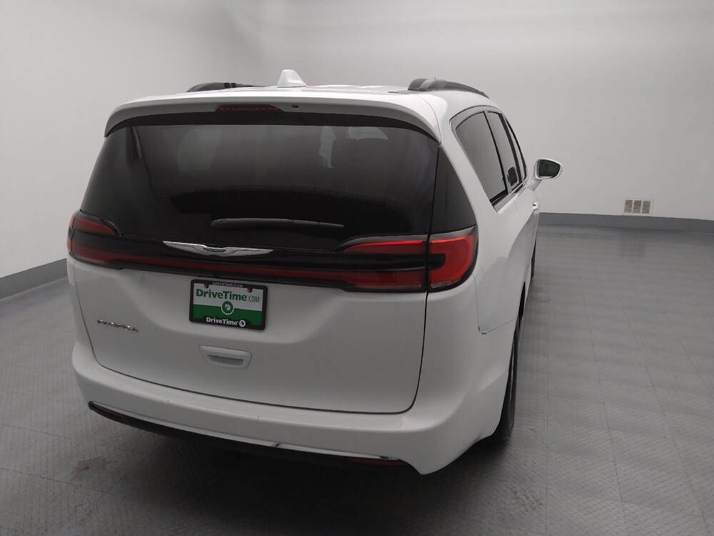 2022 Chrysler Pacifica in St. Louis, MO 63136 - 18127358 7
