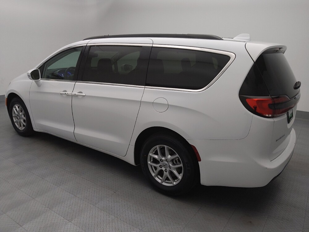 2022 Chrysler Pacifica in St. Louis, MO 63136 - 18127358 3