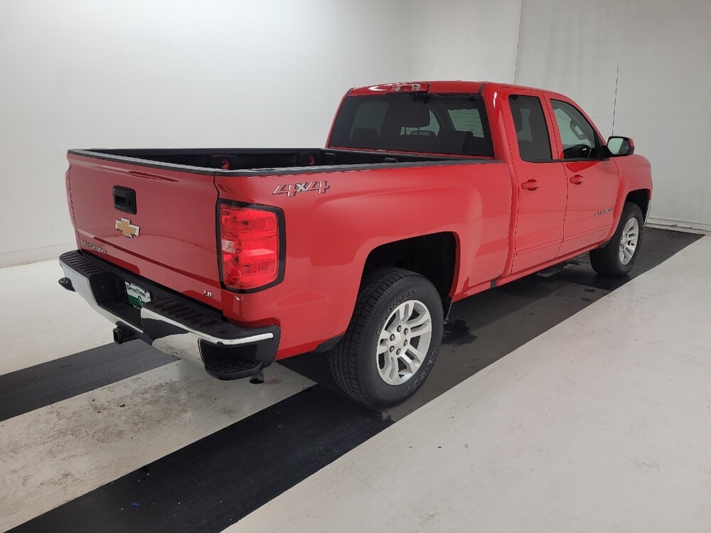 2019 Chevrolet Silverado 1500 in St. Louis, MO 63125 - 18127360 9