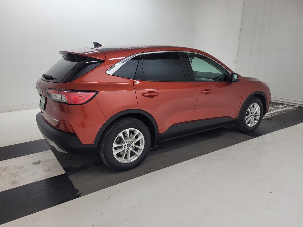 2020 Ford Escape in St. Louis, MO 63125 - 18127361 10