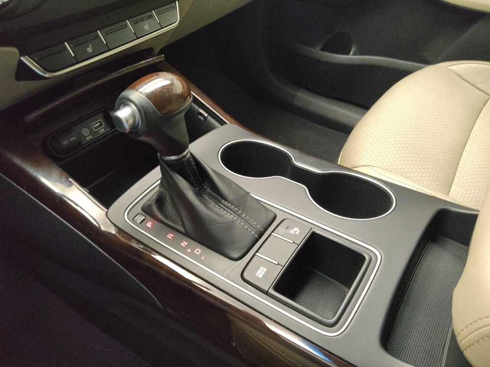 2018 Kia Sorento in Peoria, IL 61615 - 18127372 26