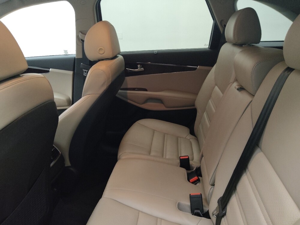 2018 Kia Sorento in Peoria, IL 61615 - 18127372 18