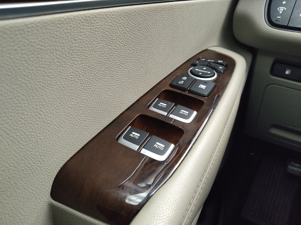 2018 Kia Sorento in Peoria, IL 61615 - 18127372 27