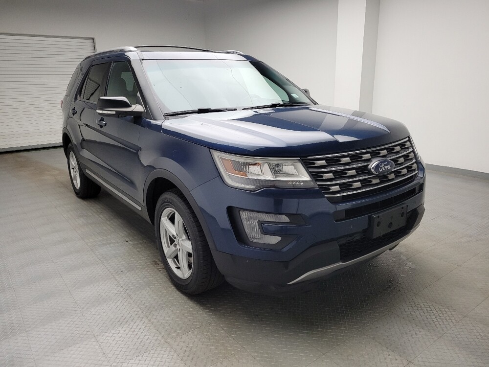 2017 Ford Explorer in Eastpointe, MI 48021 - 18127382 13