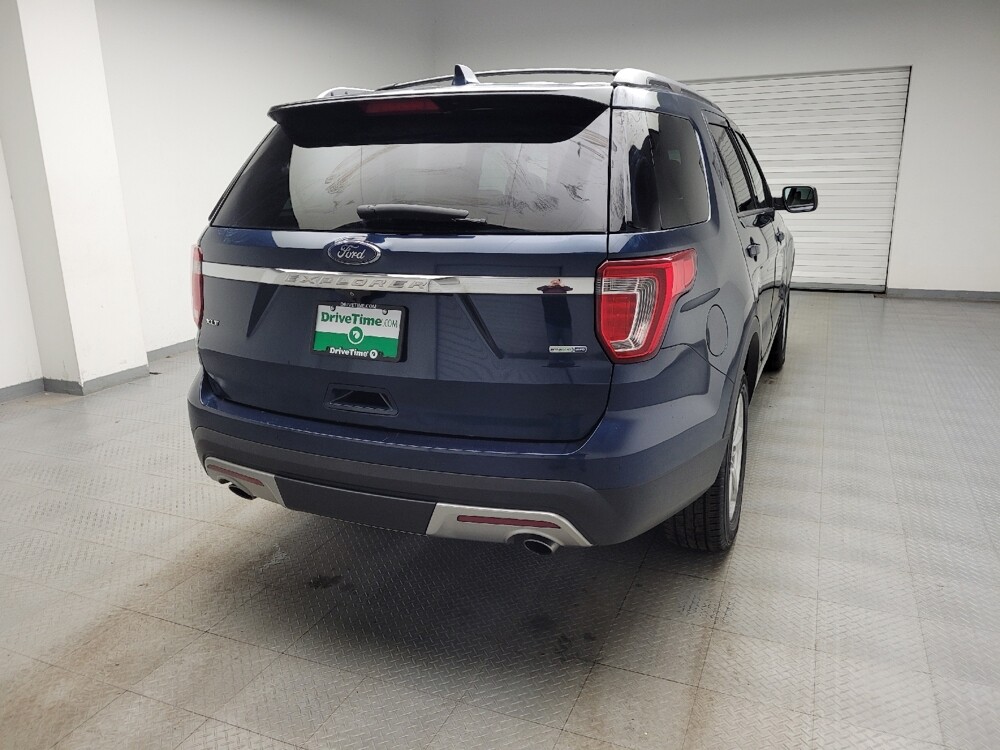 2017 Ford Explorer in Eastpointe, MI 48021 - 18127382 7