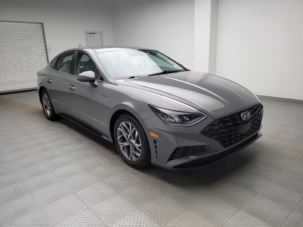 2023 Hyundai Sonata in Grand Rapids, MI 49508 - 18127383 13