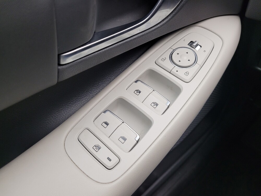 2023 Hyundai Sonata in Grand Rapids, MI 49508 - 18127383 27