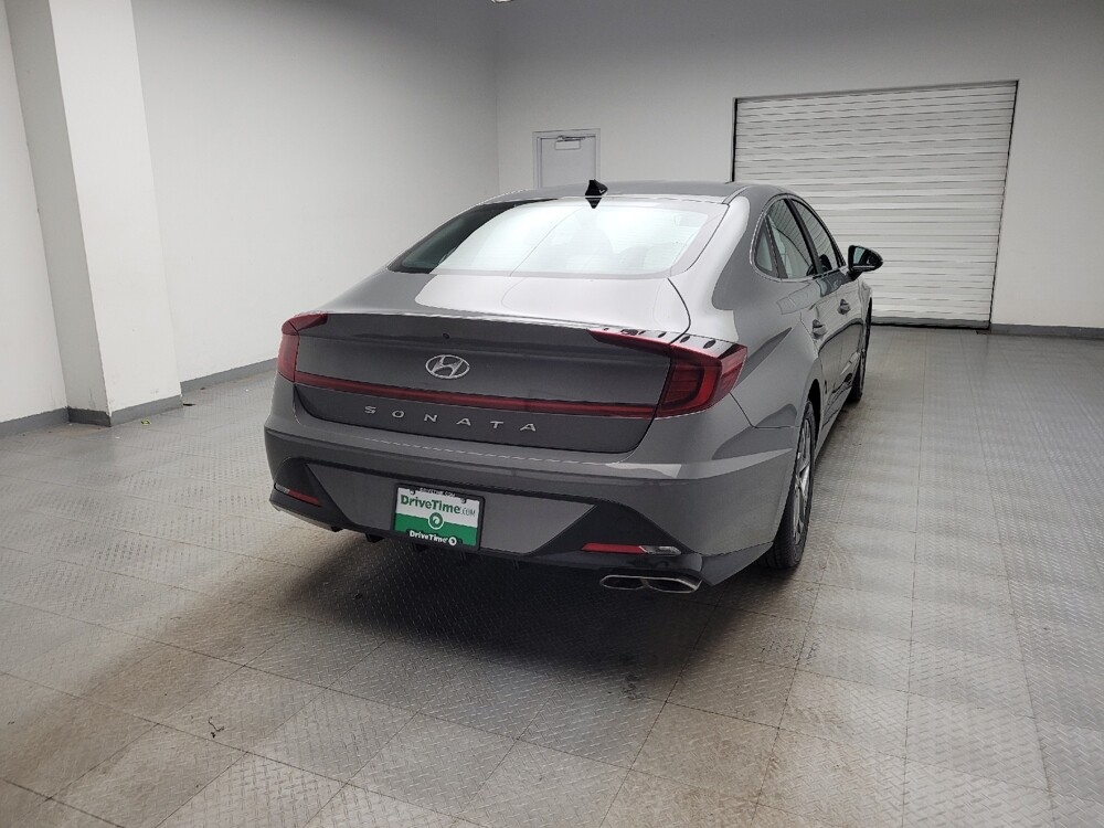 2023 Hyundai Sonata in Grand Rapids, MI 49508 - 18127383 7