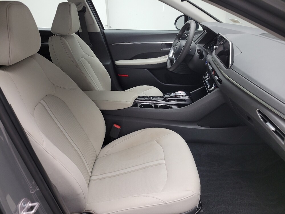 2023 Hyundai Sonata in Grand Rapids, MI 49508 - 18127383 21