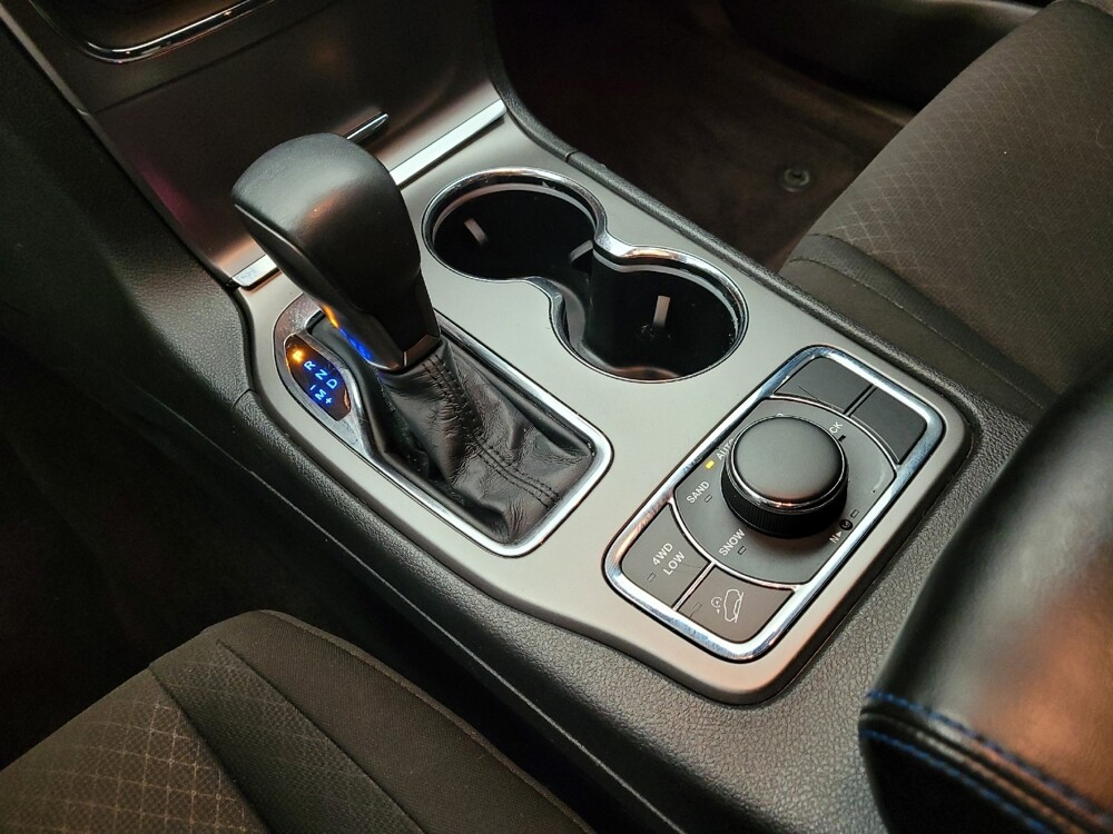 2019 Jeep Grand Cherokee in Grand Rapids, MI 49508 - 18127384 26